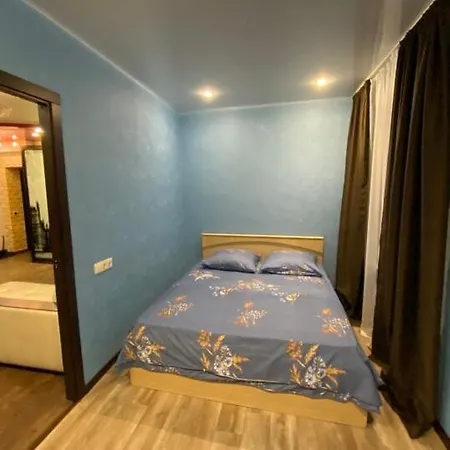 Geraeumige Wohnung Mit Sofas Und Betten Appartamento *